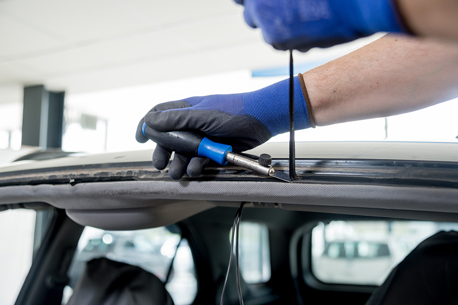 Quick Car Window Fixes: Same-Day Service at Our Local Shop